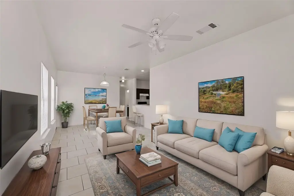 2302 S Bagdad Road A, Leander