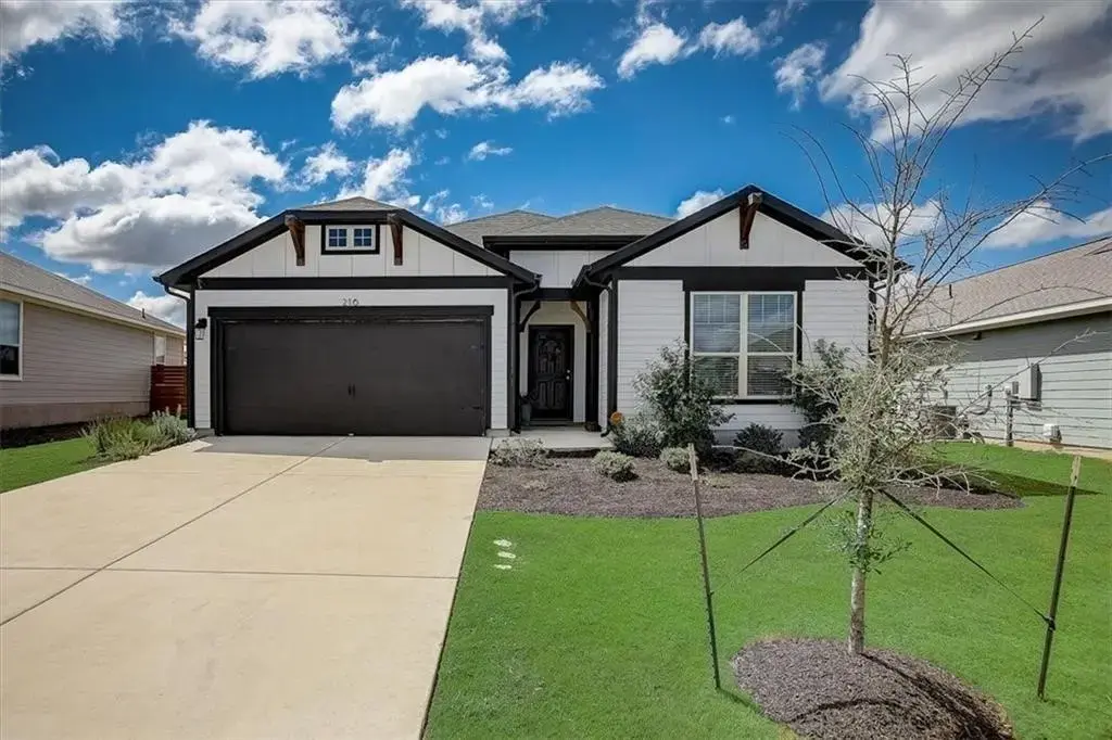 216 Trellis Boulevard, Leander