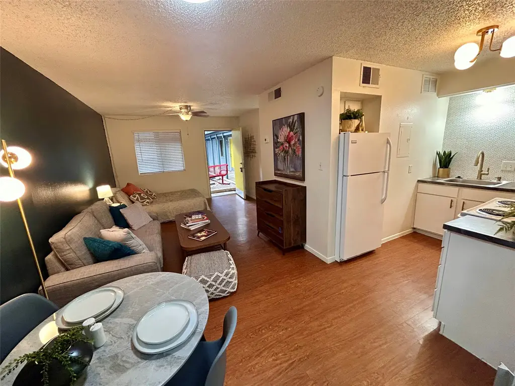 4209 Avenue B Avenue 209, Austin