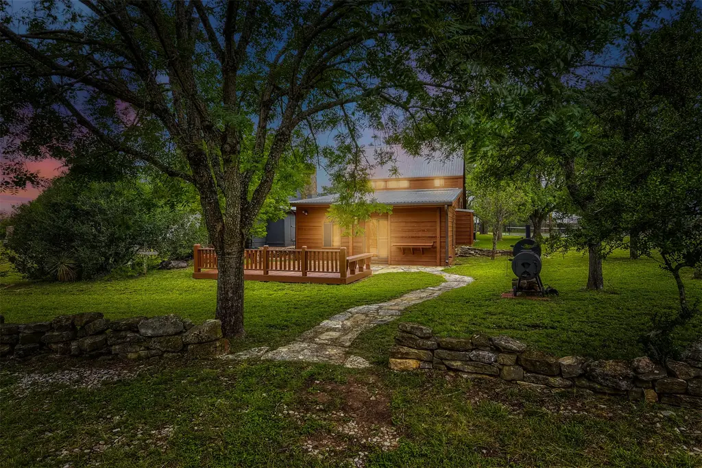 204 Topspin Drive, Spicewood