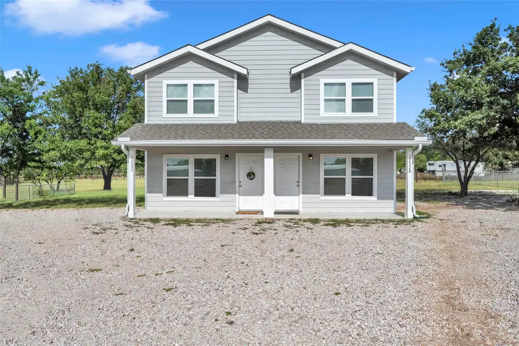1220 Nora Lane, Kingsland