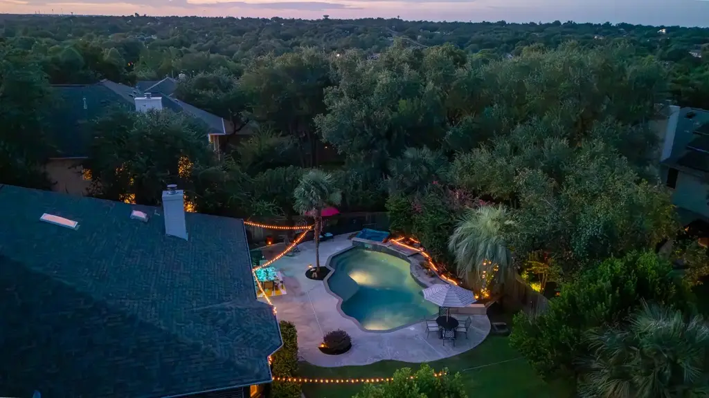 17213 Crescent Heights Trail, Austin