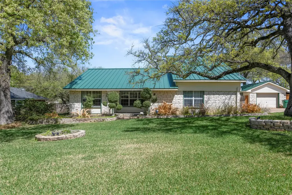 986 Benchmark Trail, Belton