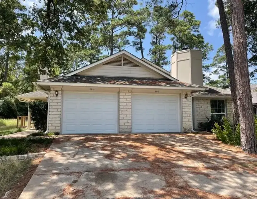 110 N Kanaio Drive B, Bastrop