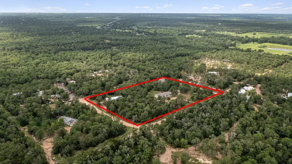 163 Northside Lane, Cedar Creek