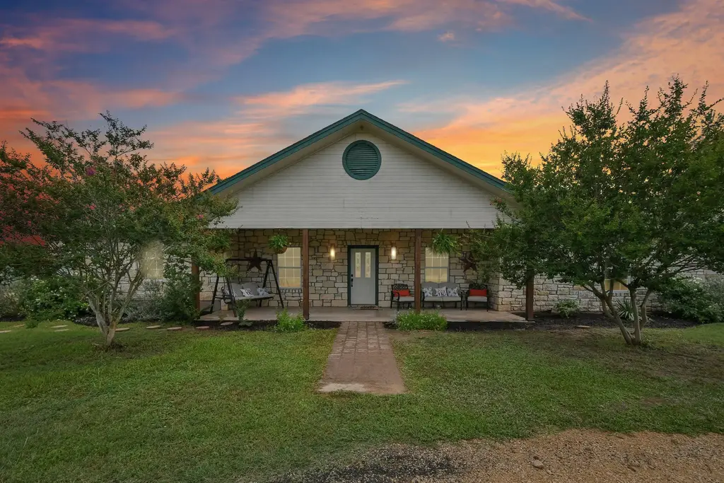 4014 Fm 713, Lockhart