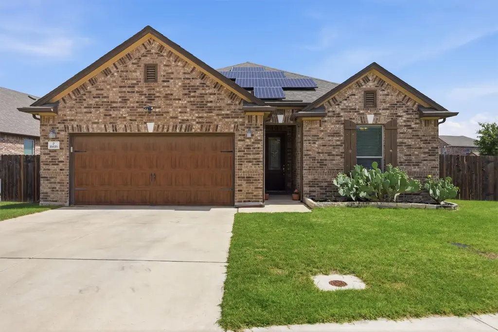 16616 Brogan Lane, Pflugerville