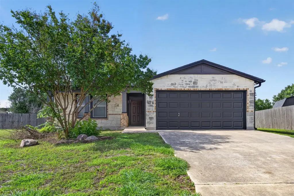1548 Cap Stone Ridge, New Braunfels