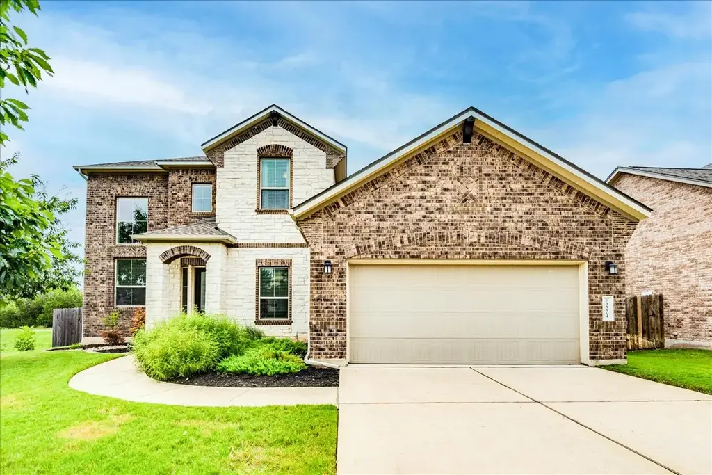2204 Camino Alemeda Lane, Leander