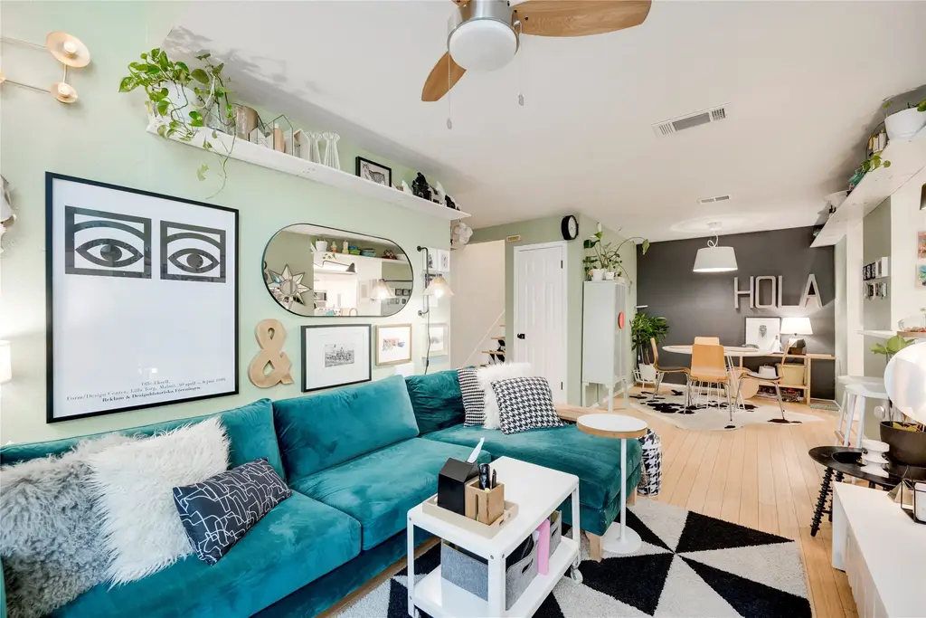3627 Manchaca Road 214, Austin