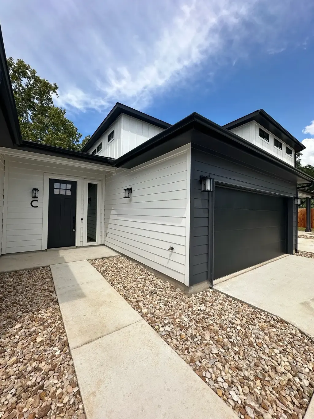 200 W Goforth Road 1, Buda