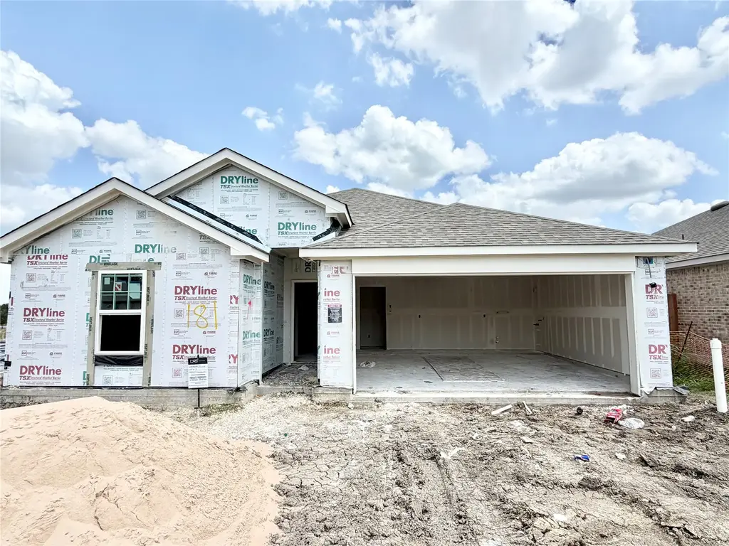 181 Oriole Street, Kyle