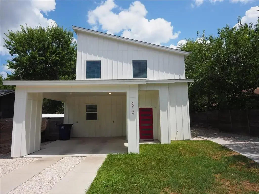 6913 Providence Avenue A, Austin