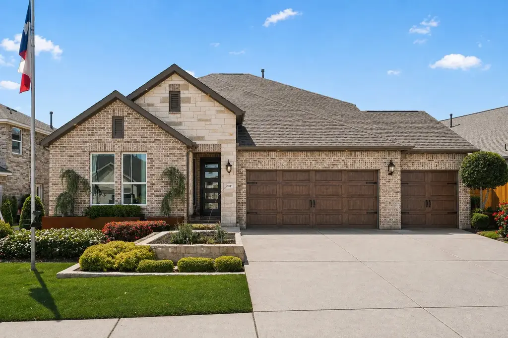 204 Barton Oak Trail, Georgetown