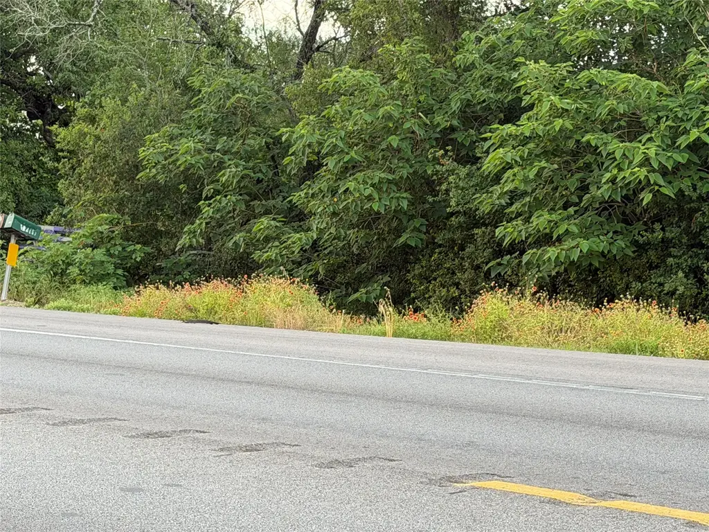 239 State Highway 21 Highway W, Cedar Creek