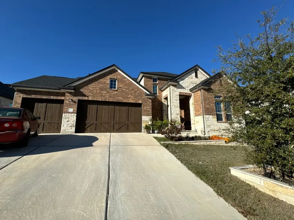 813 Palamos Drive, Leander
