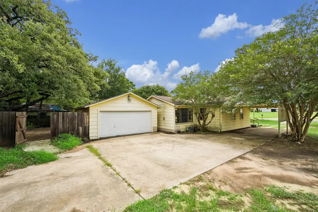 2614 Grace Avenue, Rockdale
