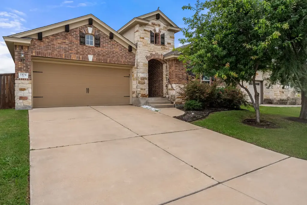 1104 Chad Drive, Round Rock
