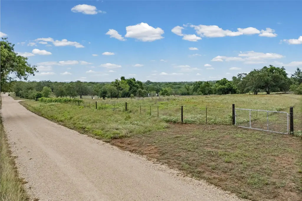 Oil Field Road, Lockhart