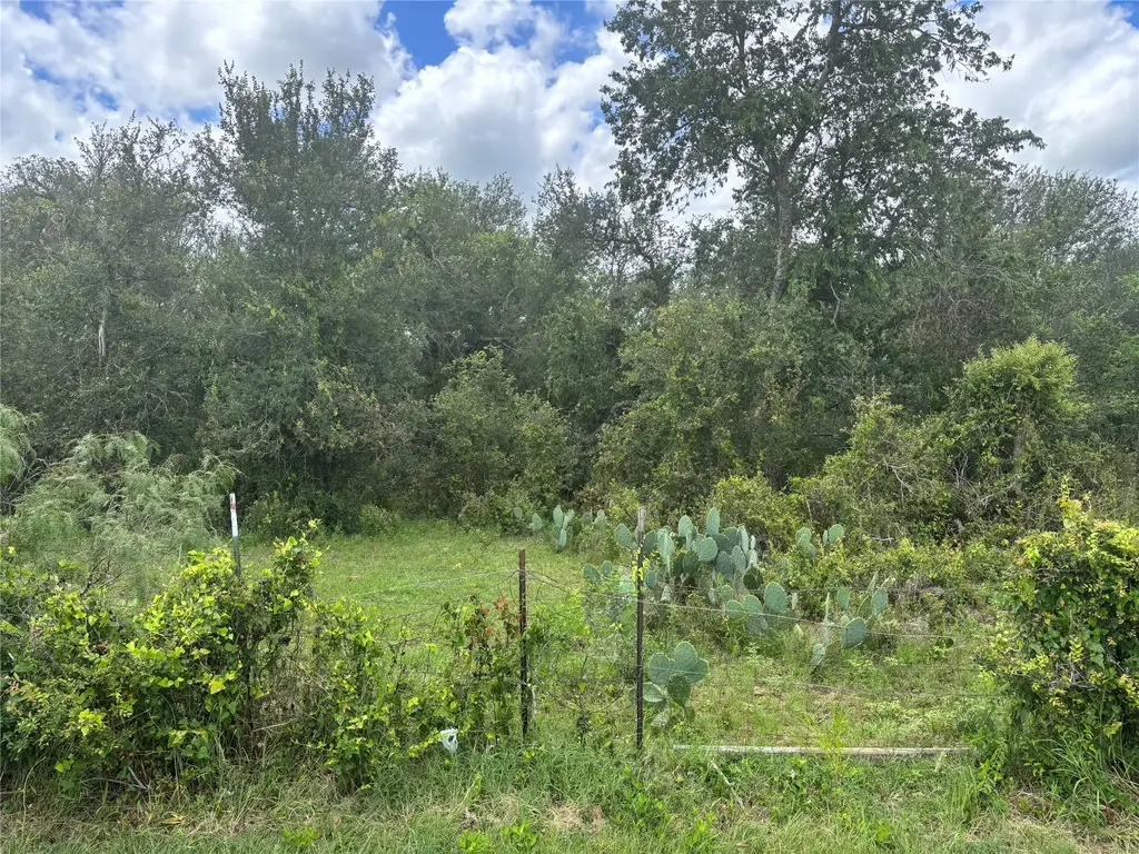 Tbd Cr 472, Thrall
