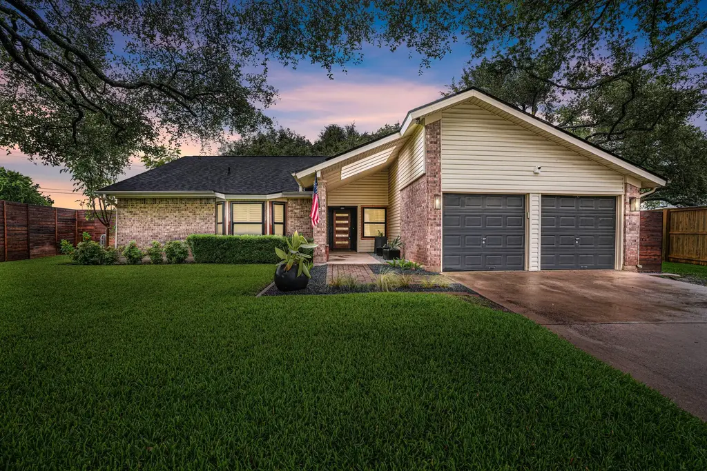 2611 Chowan Way, Round Rock