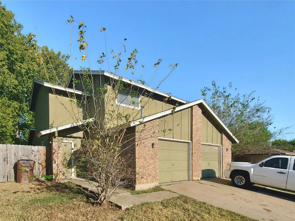 1814 Nicole Circle B, Round Rock