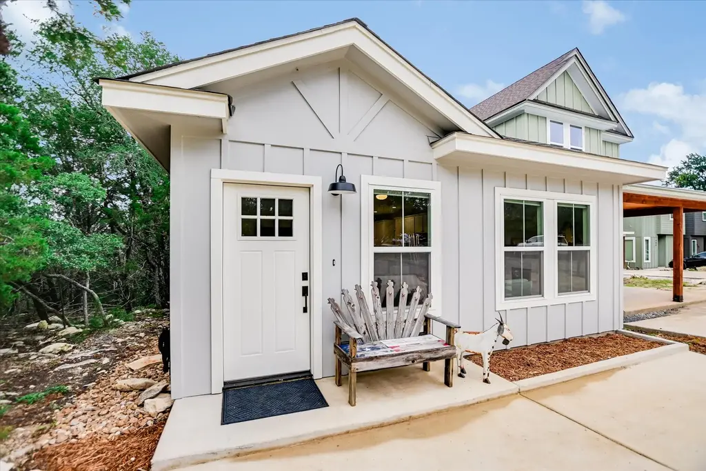 430 Shady Bluff Drive, Wimberley