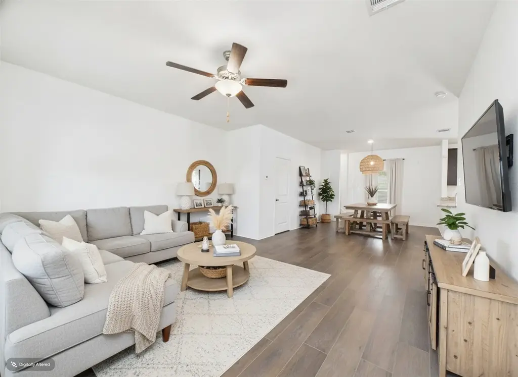 1687 Twin Estates Drive, Kyle