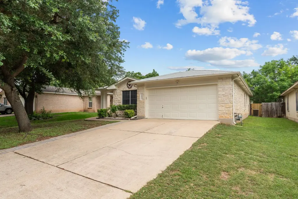 203 Presidio Drive, Leander