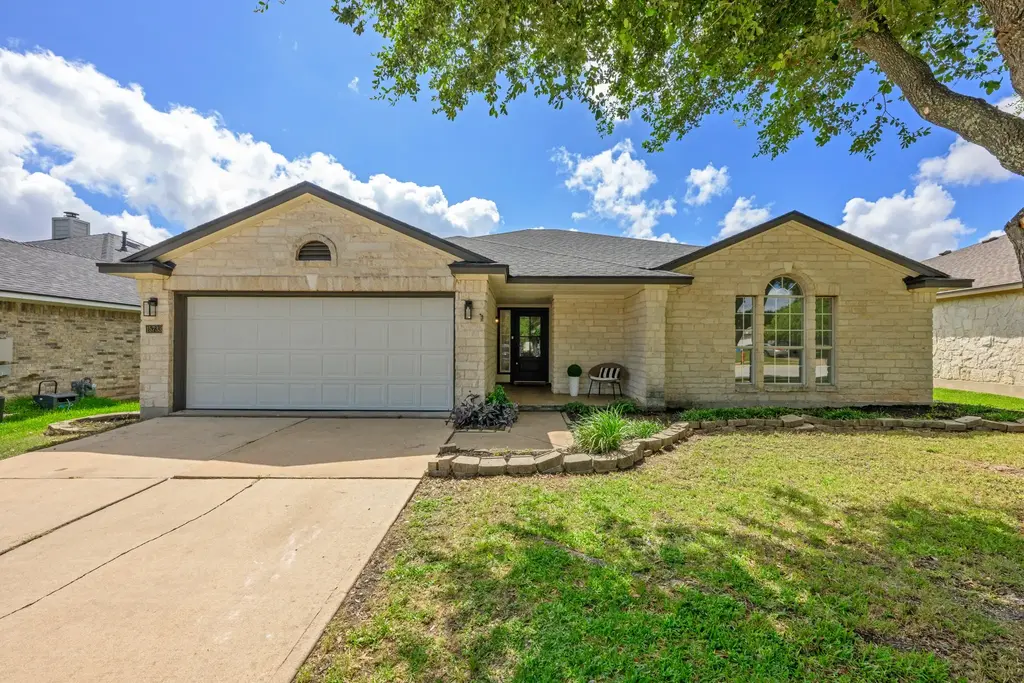 15733 Cadoz Drive, Austin