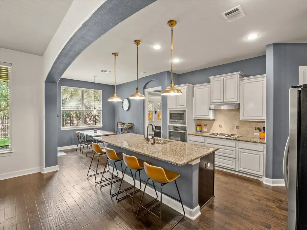 3869 Skyview Way, Round Rock