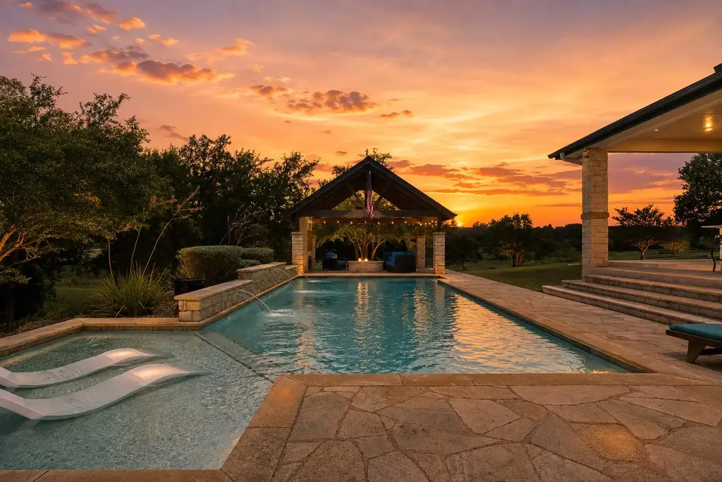 208 Hacienda Place, Dripping Springs