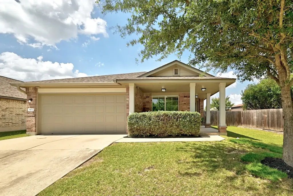 903 Gentry Drive, Leander