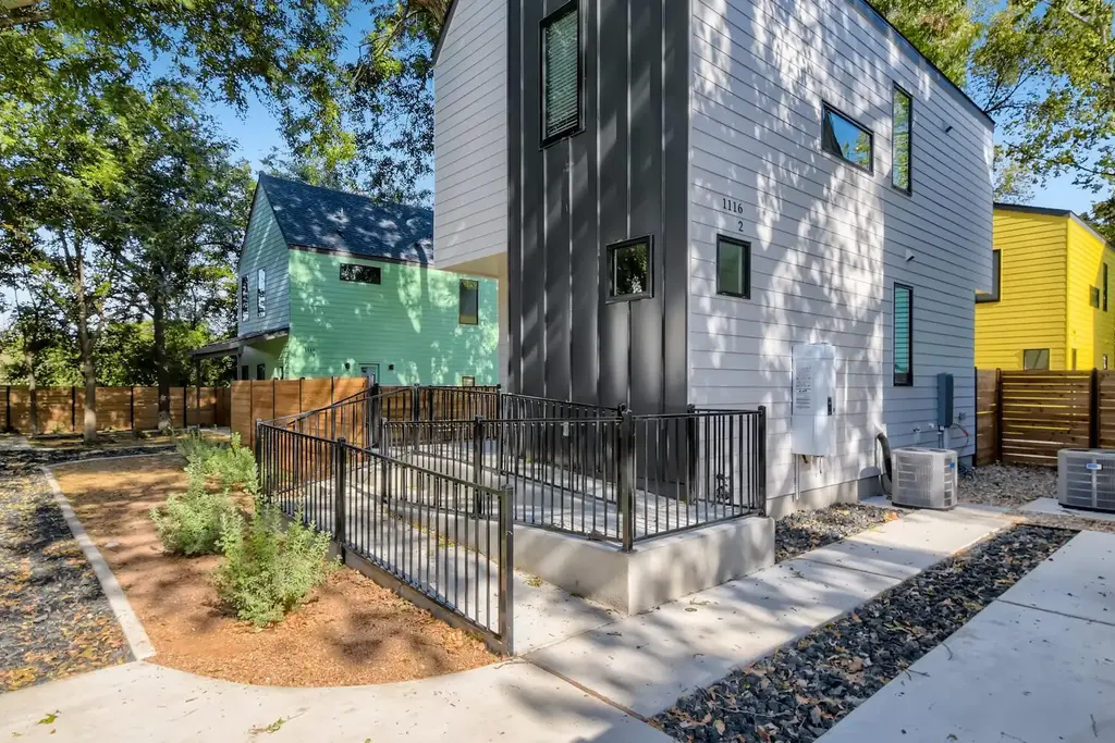 1116 Walton Lane 2, Austin