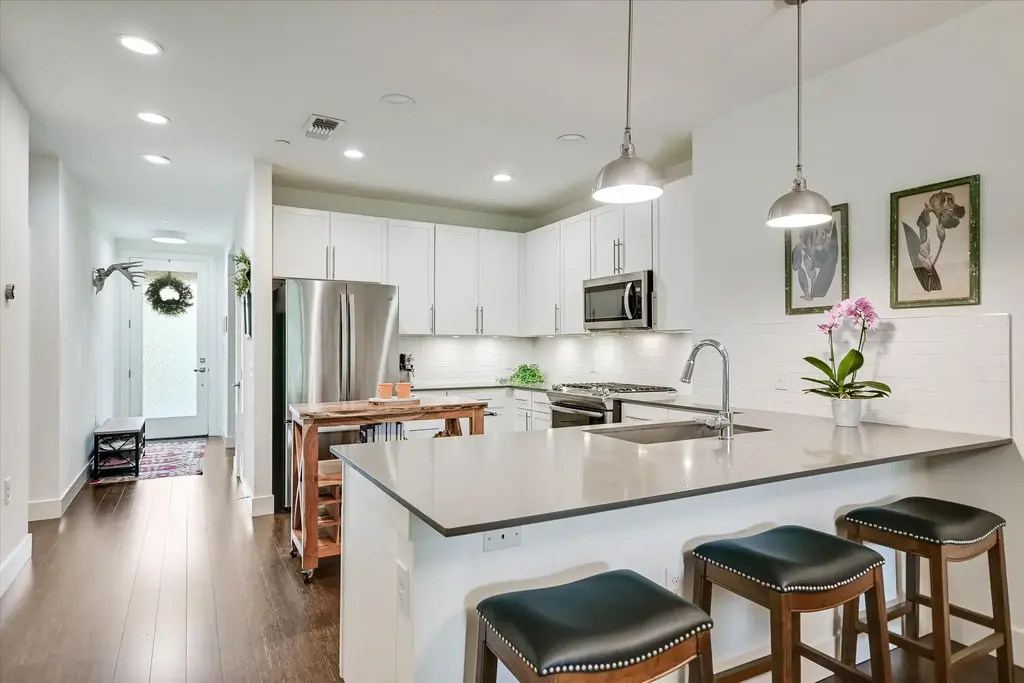 2733 Dulce Lane 623, Austin