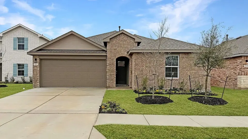1817 Side Buster Trail, Leander
