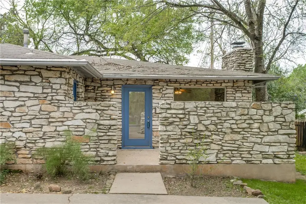 2313 La Casa Drive B, Austin