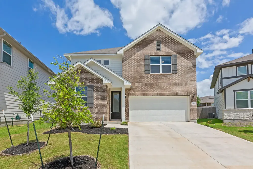 905 Palo Brea Loop, Hutto