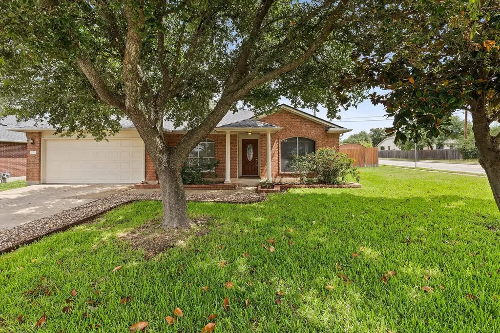 Photo of Listing #3098506