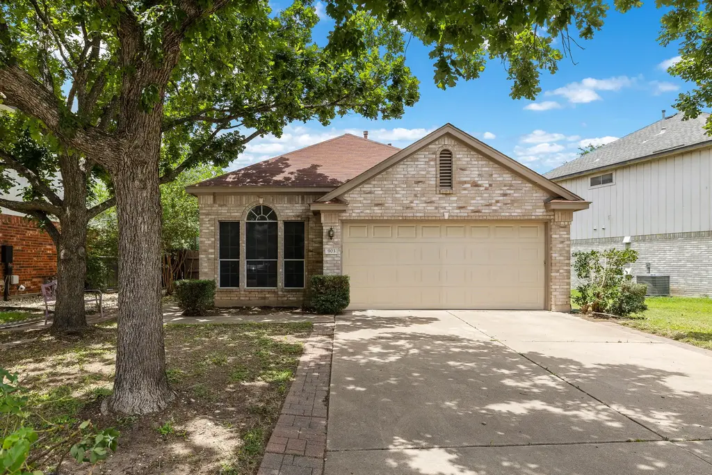 903 Luke Lane, Leander