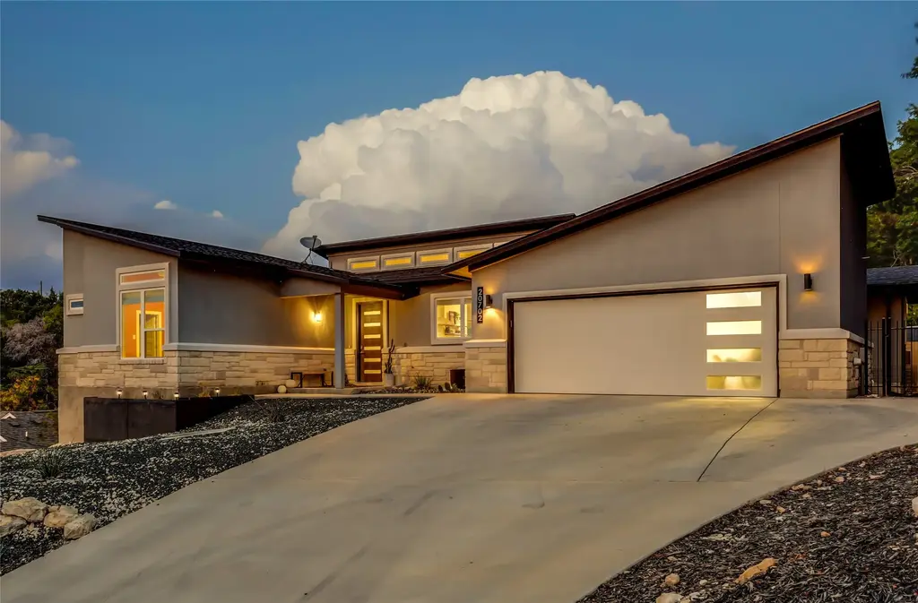 20702 Post Oak Drive, Lago Vista
