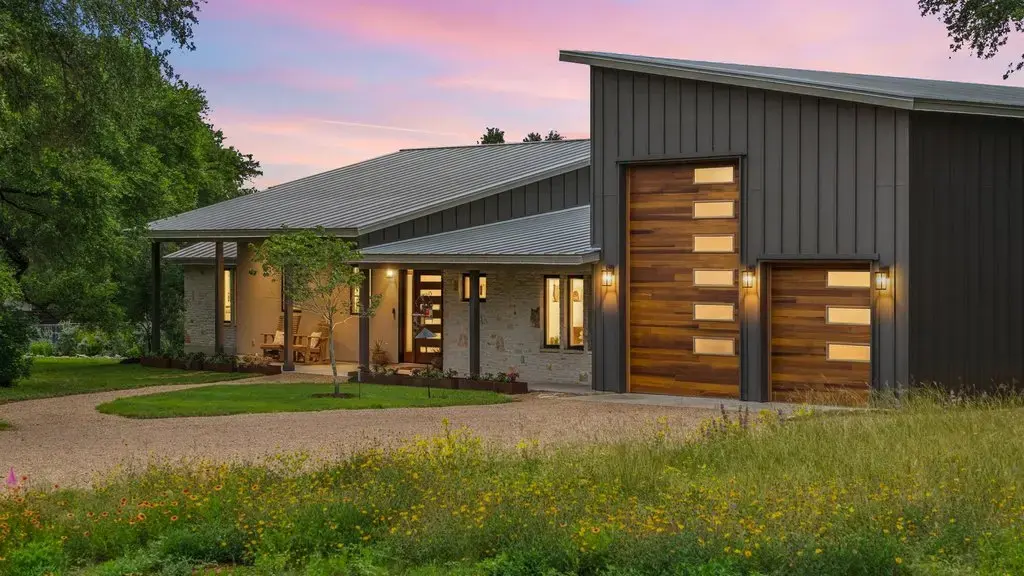 9207 Claxton Drive, Austin