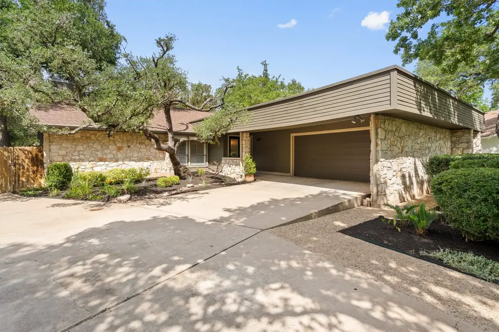 10505 Ronwood Drive, Austin