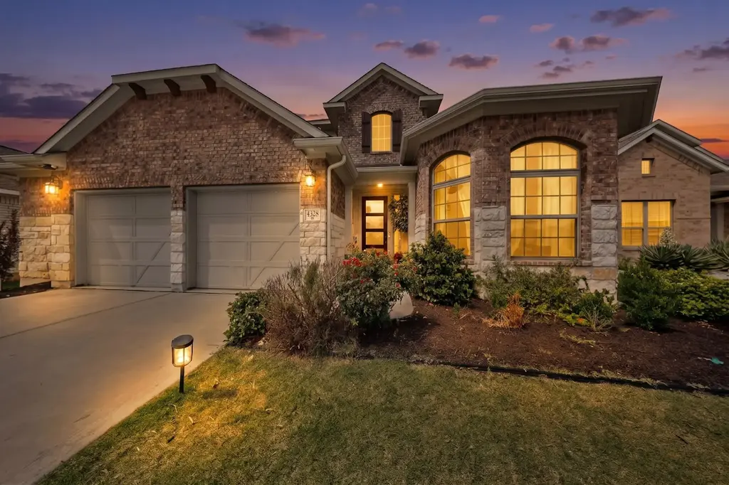 4328 Trey Edsel Drive, Pflugerville