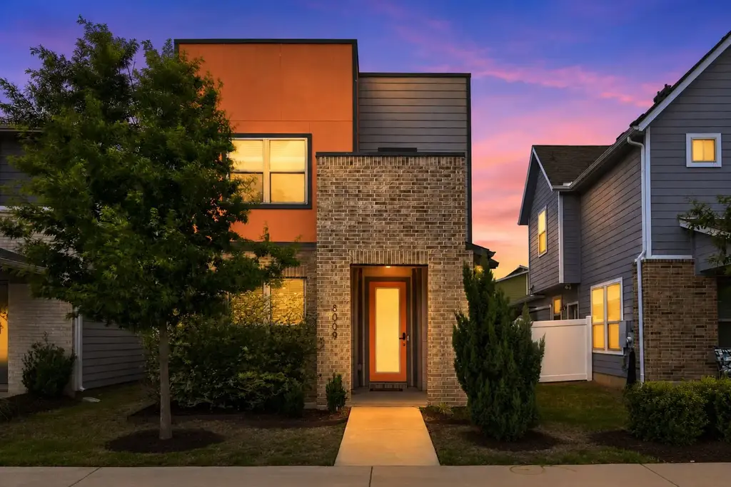 8009 Mellencamp Drive 212, Austin