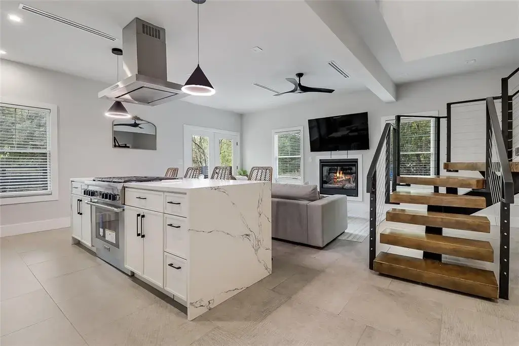 1111 W Annie Street, Austin