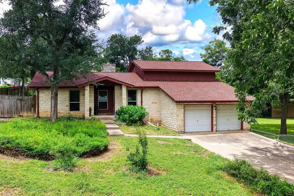 300 Pecan Lane, Round Rock
