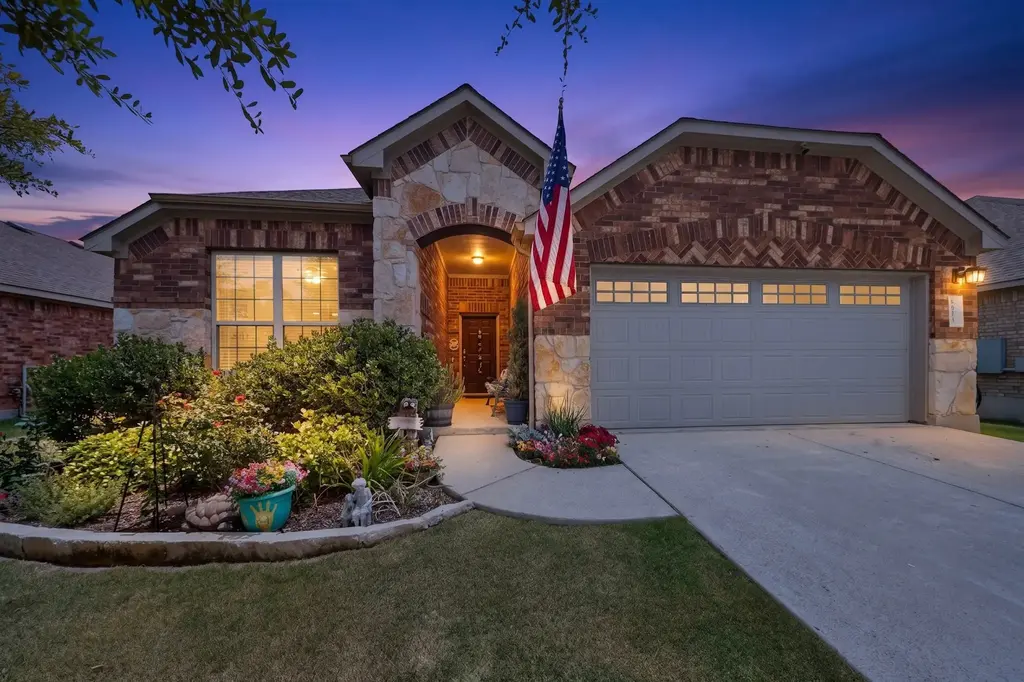 7953 Massa Drive, Round Rock