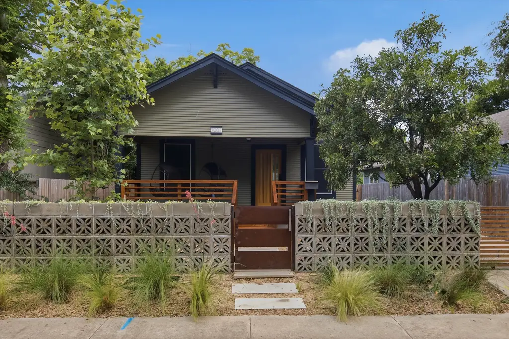 2007 E 2nd Street, Austin