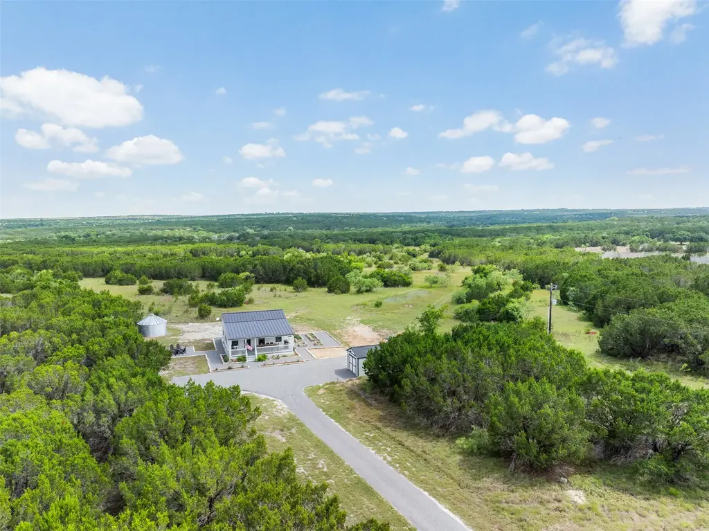 2555 County Road 1139, Lampasas